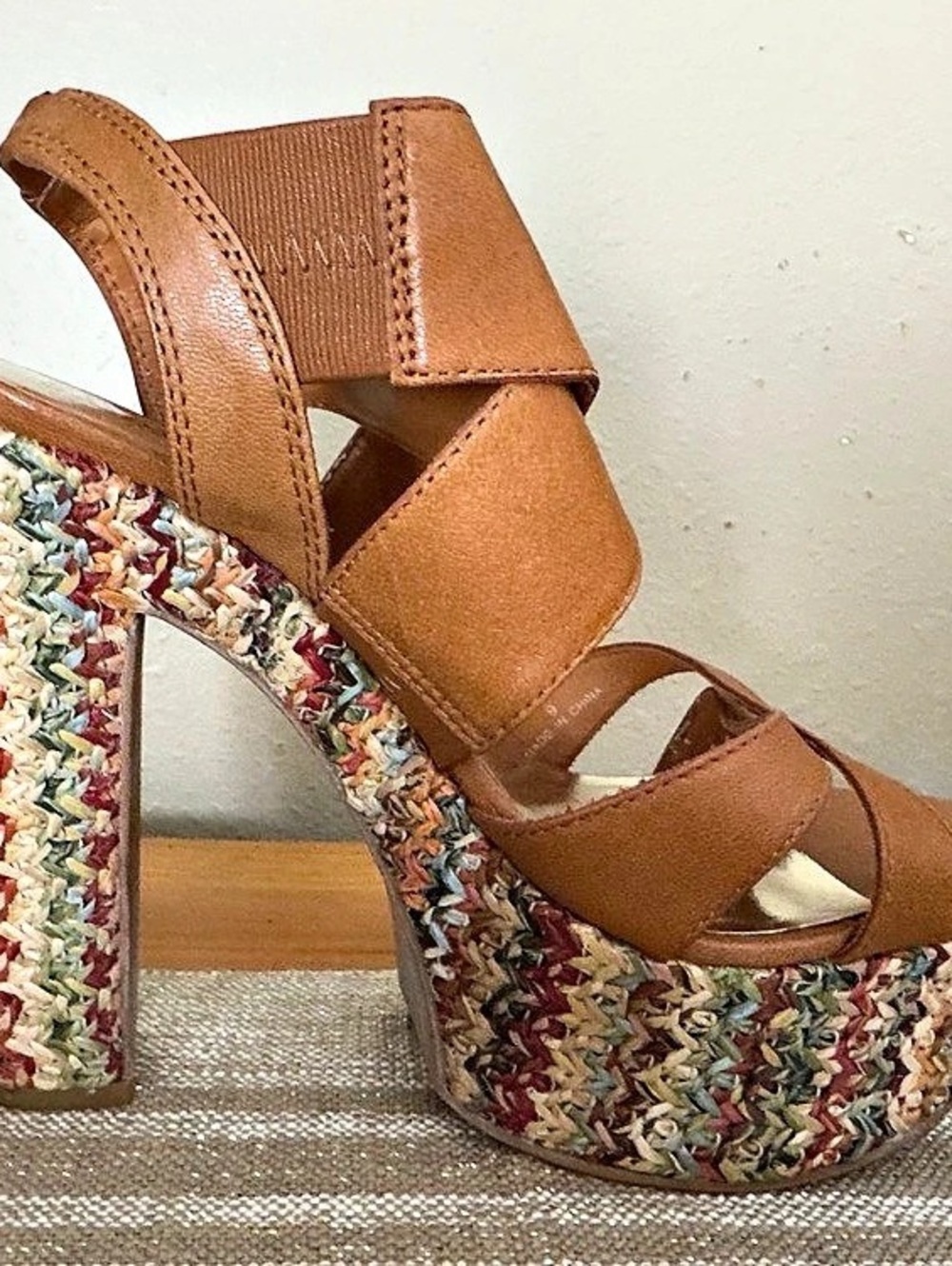 Charles by Charles David Platform Heels in Brown & Multicolor, sz 9